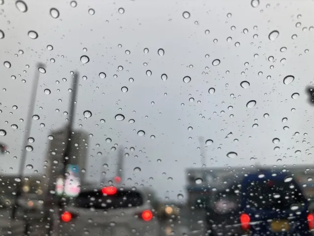 梅雨が来る前に雨漏り対策など屋根の見直しをお勧めします